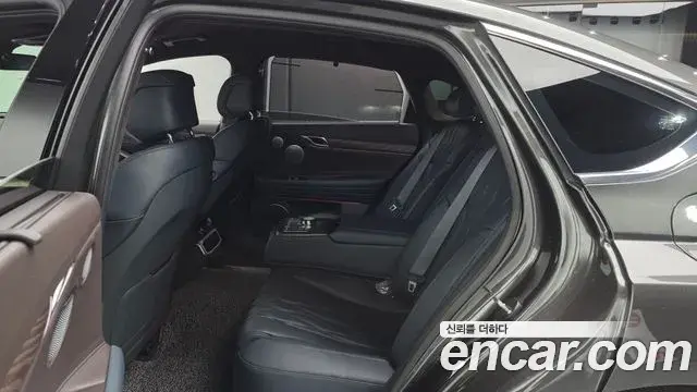 Genesis G80 2025 — ფოტო 8/21