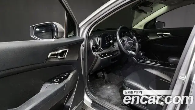 Kia Sportage 2021 — Фото 11/20