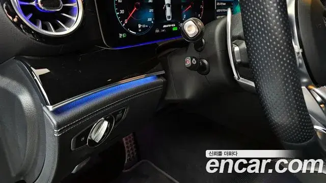 Mercedes-Benz AMG GT 2021 — Фото 16/20