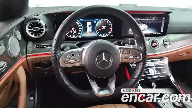 Mercedes-Benz E-Class 2019 — Photo 19/20