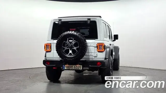 Jeep Wrangler 2021 — Şəkil 17/20