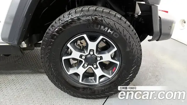 Jeep Wrangler 2021 — Şəkil 8/20