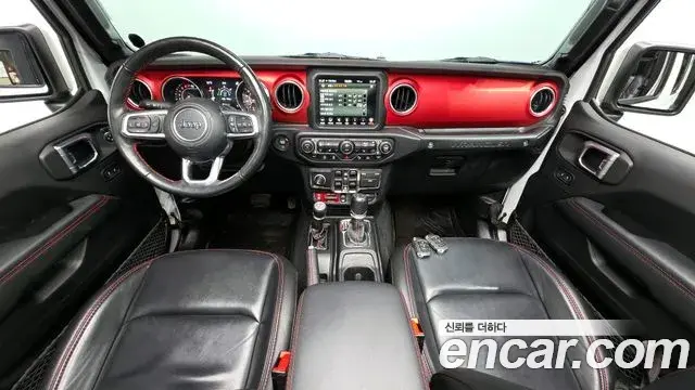Jeep Wrangler 2021 — Şəkil 13/20