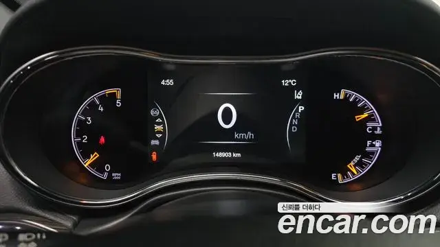 Jeep Grand Cherokee 2018 — ფოტო 3/20