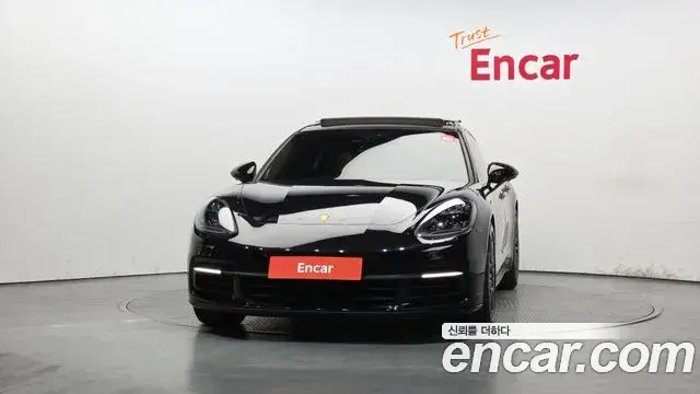 Porsche Panamera 2018 — Şəkil 30/30