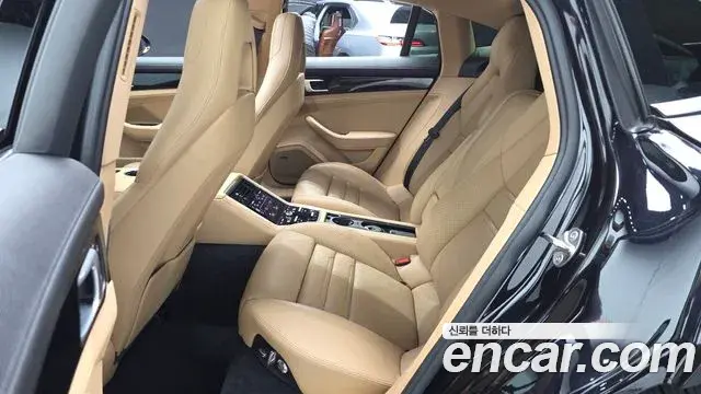 Porsche Panamera 2018 — Şəkil 4/30