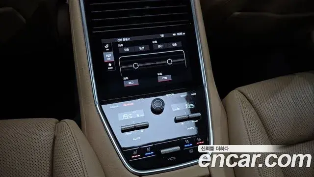 Porsche Panamera 2018 — Şəkil 5/30