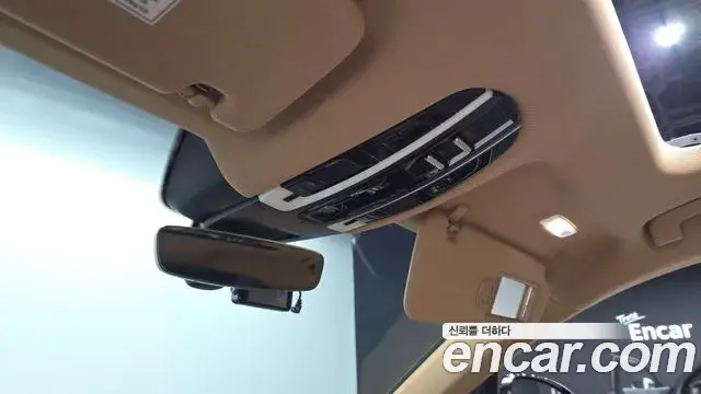 Porsche Panamera 2018 — Şəkil 20/30