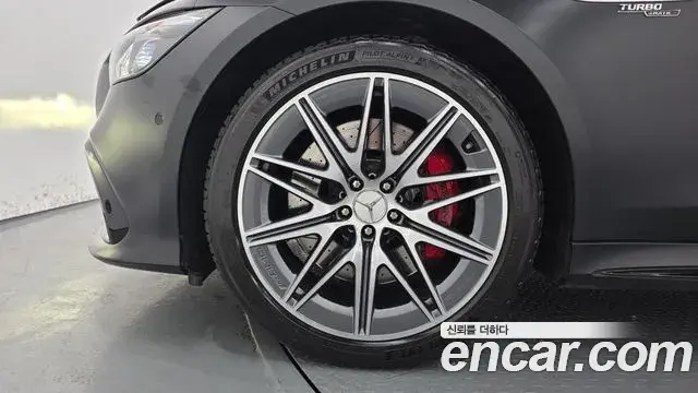Mercedes-Benz AMG GT 2022 — ფოტო 13/20