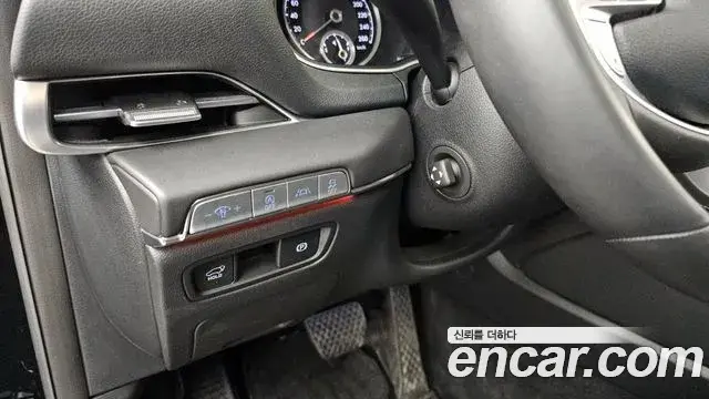 Genesis GV80 2021 — Photo 33/37