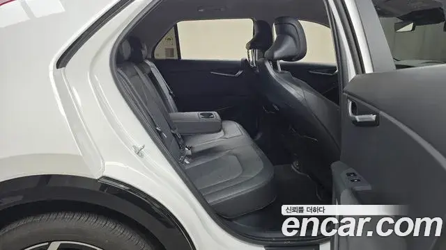 Kia Niro 2025 — Фото 12/20