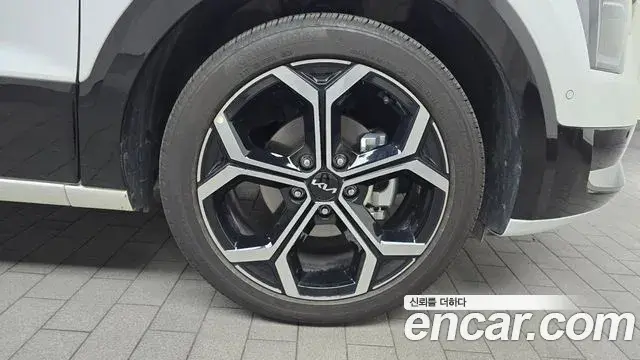 Kia Niro 2025 — ფოტო 22/31