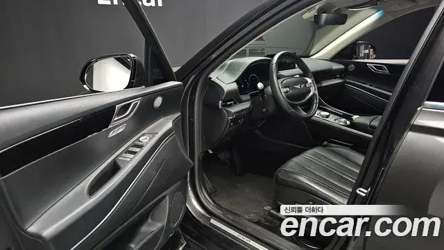 Genesis GV80 2023 — Photo 15/34
