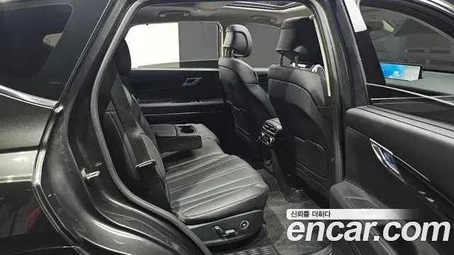Genesis GV80 2023 — Photo 25/34