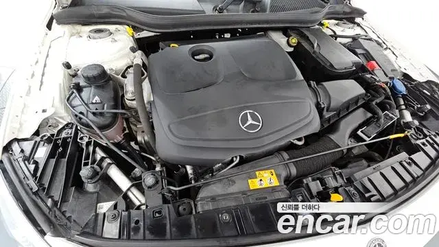 Mercedes-Benz GLA-Class 2019 — ფოტო 29/33