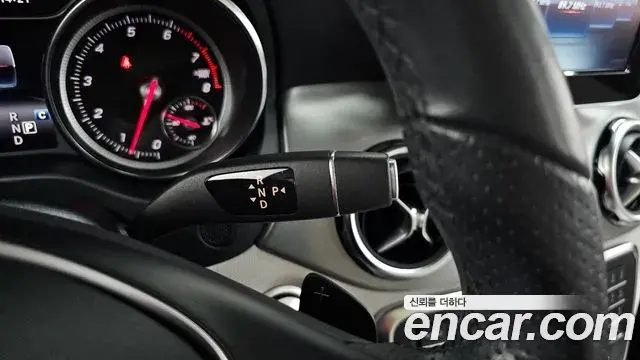 Mercedes-Benz GLA-Class 2019 — ფოტო 5/33