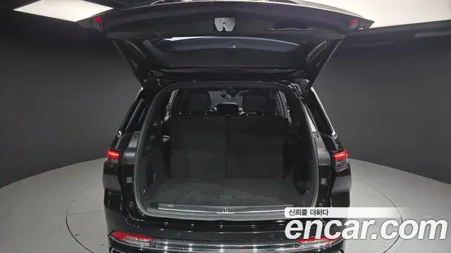 Jeep Grand Cherokee 2022 — ფოტო 11/32