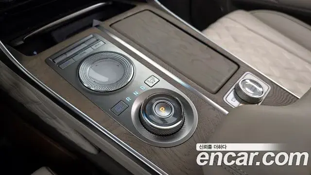Genesis GV80 2021 — ფოტო 7/36