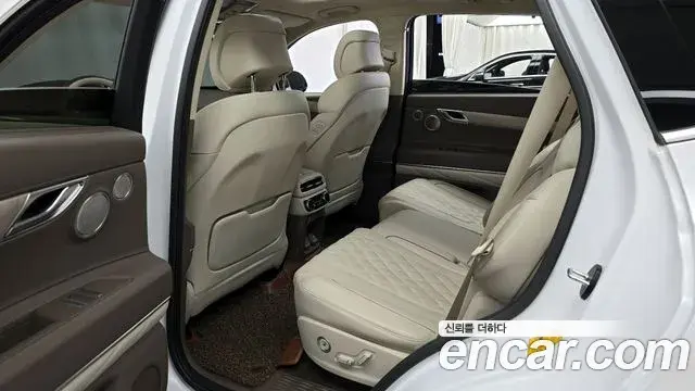 Genesis GV80 2021 — ფოტო 22/36