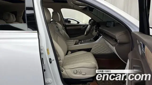 Genesis GV80 2021 — ფოტო 20/36