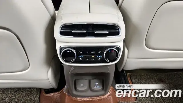 Genesis GV80 2021 — ფოტო 11/36