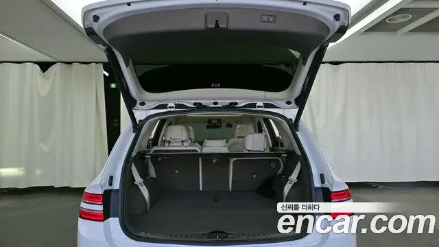 Genesis GV80 2021 — ფოტო 19/36