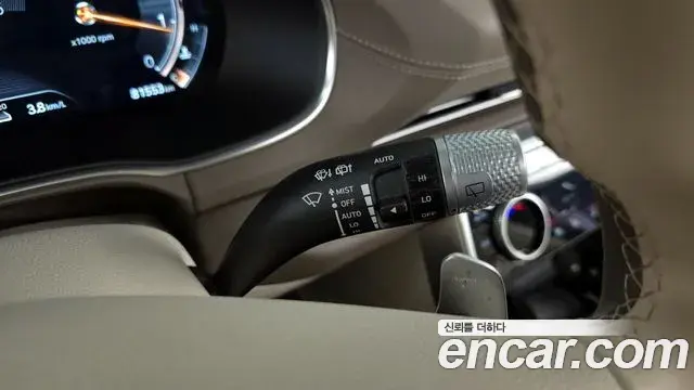 Genesis GV80 2021 — ფოტო 16/36
