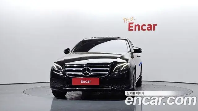 Mercedes-Benz E-Class 2018 — Şəkil 9/20