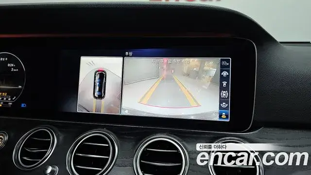 Mercedes-Benz E-Class 2018 — Şəkil 12/20