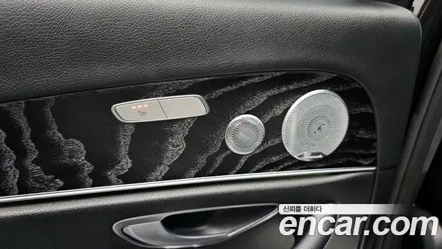 Mercedes-Benz E-Class 2018 — Şəkil 17/20