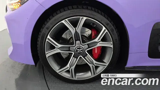 Kia Stinger 2019 — Photo 14/33