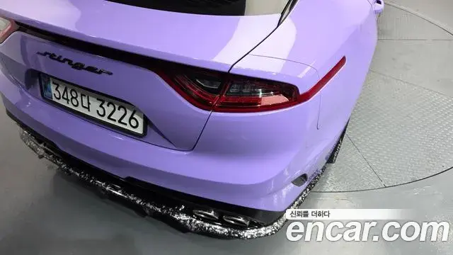 Kia Stinger 2019 — Photo 12/33