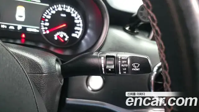 Kia Stinger 2019 — Photo 9/33