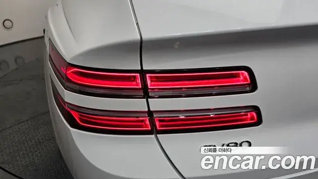 Genesis GV80 2020 — ფოტო 29/42