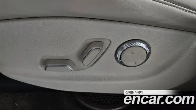 Genesis GV80 2020 — ფოტო 17/42