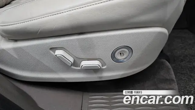 Genesis GV80 2020 — ფოტო 15/42
