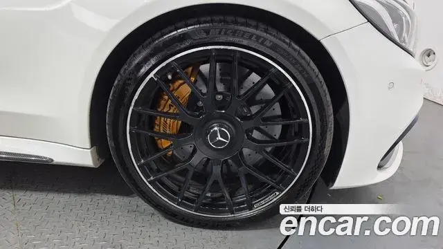 Mercedes-Benz C-Class 2018 — Şəkil 20/31