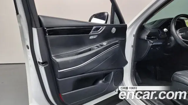 Genesis GV80 2021 — Şəkil 25/41