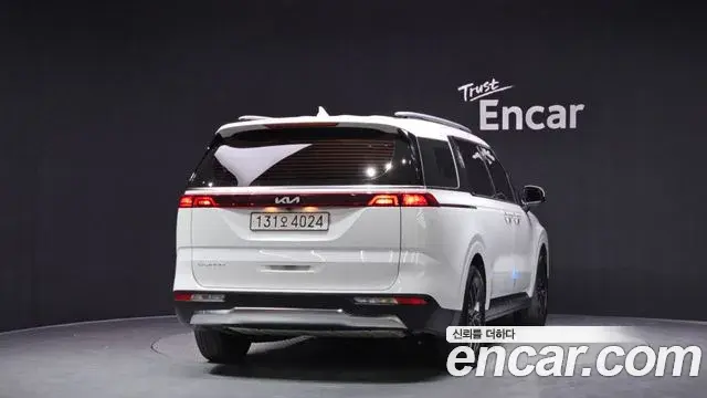 Kia Carnival 2022 — Photo 4/20
