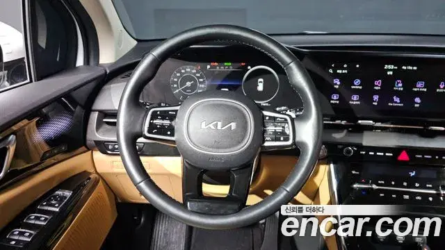 Kia Carnival 2022 — Photo 12/20
