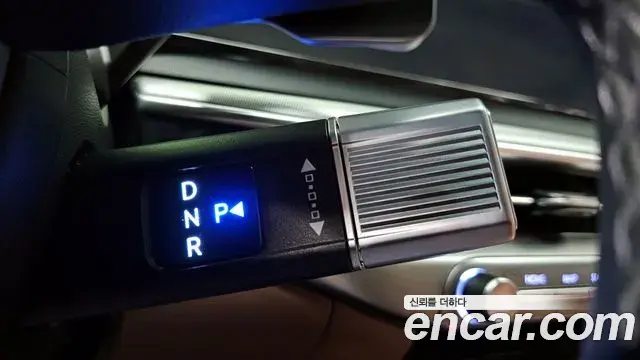 Hyundai Grandeur Hybrid 2024 — ფოტო 9/20