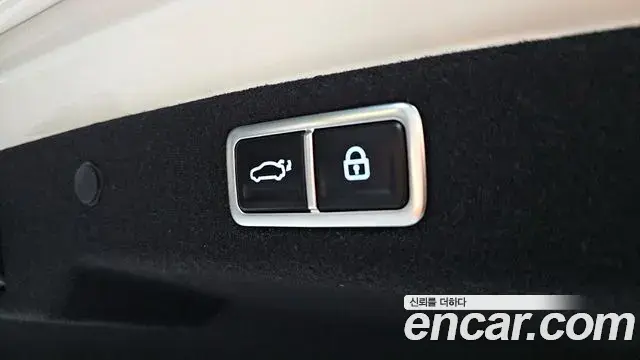 Hyundai Grandeur Hybrid 2024 — ფოტო 13/20