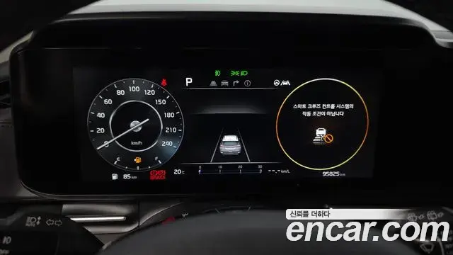 Kia Carnival 2021 — Фото 8/20
