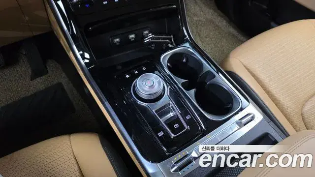 Kia Carnival 2021 — Фото 9/20