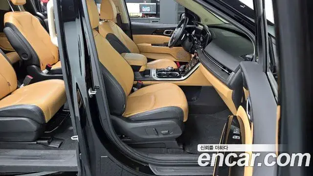 Kia Carnival 2021 — Фото 11/20