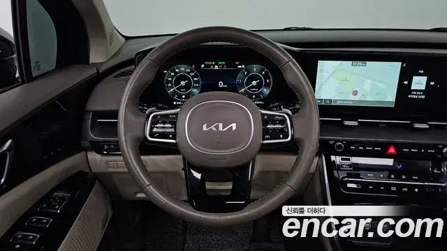 Kia Carnival 2023 — Photo 12/20