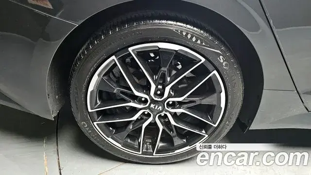 Kia K5 2020 — Şəkil 20/20
