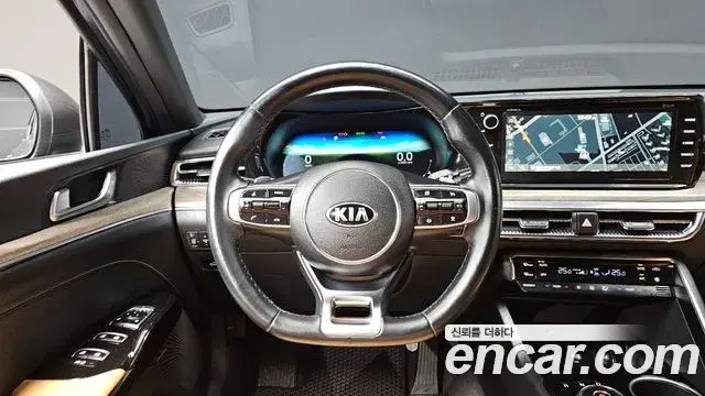 Kia K5 2020 — Şəkil 9/20
