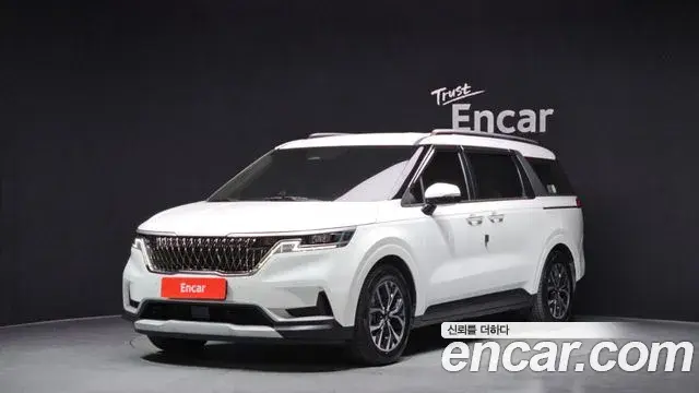 Kia Carnival 2022 — ფოტო 1/20