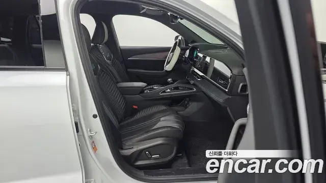 Renault Samsung Grand Koleos 2024 — Photo 16/31